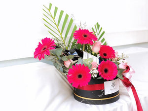 Gift Flower Box To You (Daisy, Roses and Filers Design)