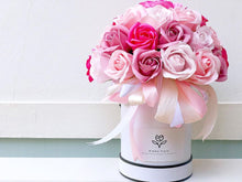 Load image into Gallery viewer, Everlasting Soap Flower Box To You - 33 Roses (Pink Design)
