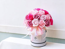 Load image into Gallery viewer, Everlasting Soap Flower Box To You - 33 Roses (Pink Design)
