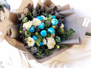 Prestige XL Bouquet To You (Tulip, Eustoma, Assorted Fillers and Green)