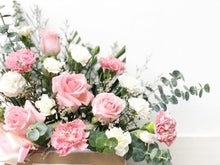 Load image into Gallery viewer, Flower Box To You (Roses, Carnation, Spray Carnation, Eucalyptus, Statice, Casphia)
