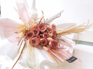 Prestige Bouquet To You (Cappuccino Roses & Dried Flowers Series)