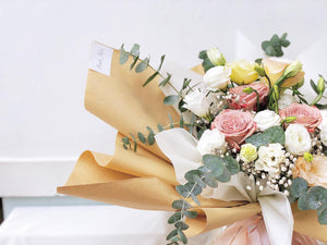 Prestige Wrap Roses To You (Kraft Wrap Soft Earth Colours Design)