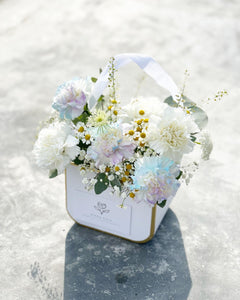 Signature Handy Stylish To You (Lilac Blue Carnation Design)