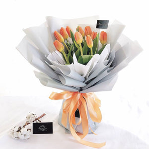 Prestige Wrap Bouquet (Tulip)