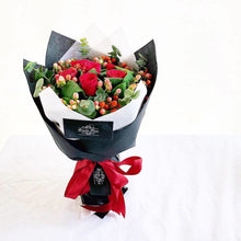 Load image into Gallery viewer, Prestige Wrap Bouquet (Roses, Berry, Pandanus, Eucalyptus)
