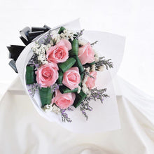 Load image into Gallery viewer, Prestige Bouquet To You (Roses, Pandanus, Ststice, Casphia)

