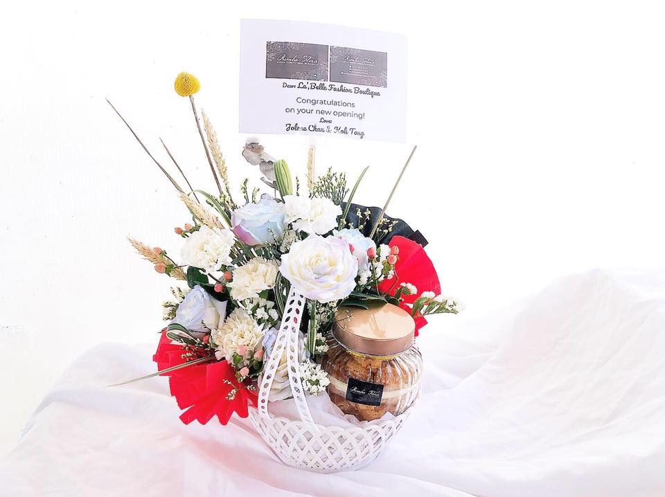 Premium Basket To You (Cookies & Flowers)