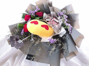Prestige Emoji Bouquet To You (Emoji, Kit Kat, Roses, Pandanus, Casphia, Baby Breathe)