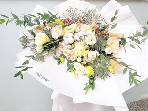 Prestige Bouquet To You (Eustoma, Eryngium, Cotton Flower, Berry, Baby Breath, Parvifolia)