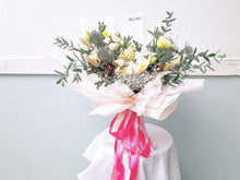 Load image into Gallery viewer, Prestige Bouquet To You (Eustoma, Eryngium, Cotton Flower, Berry, Baby Breath, Parvifolia)
