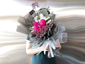 Prestige Wrap Roses To You (6 Cherry Pink Roses Grey Wrap)