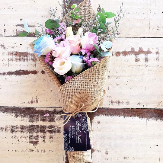 Signature Bouquet To You (Eustoma Mix Colors Design)