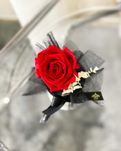 Load image into Gallery viewer, Valentines Preserved Flower To You (Preserved Flowers Red Roses)
