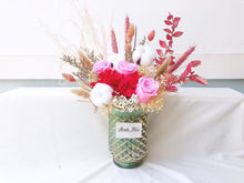 Load image into Gallery viewer, Preserved Flowers Vase To You (3 Roses + Hydrangea Design Red Pink)
