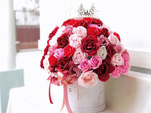 Load image into Gallery viewer, Everlasting Soap Flower Box To You- 99 Roses (Red Pink Theme)
