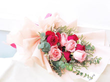 Load image into Gallery viewer, Prestige Wrap Roses To You (Red Pink Roses Pink Wrap)
