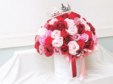 Load image into Gallery viewer, Everlasting Soap Flower Box To You- 99 Roses (Red Pink Theme)
