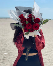 Load image into Gallery viewer, Prestige Bouquet To You - Kenya Red Roses Guni Black Design
