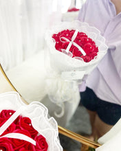 Load image into Gallery viewer, Round Lace Everlasting Soap Roses Bouquet To You - White Lace 18 Red Roses
