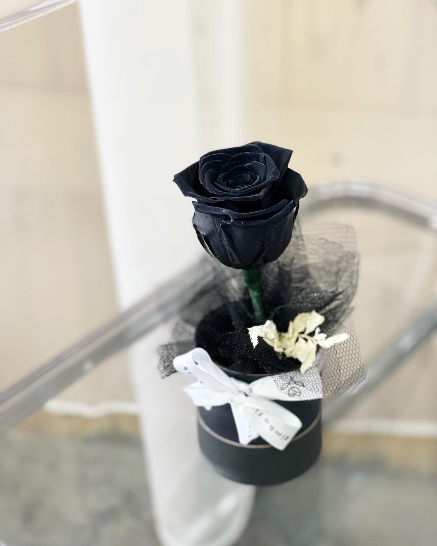 Bouquet of 3 Immortal Black Roses - Shop afternoon flower floral studio  Dried Flowers & Bouquets - Pinkoi