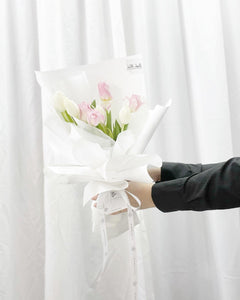 Prestige Bouquet To You (Tulip White Pink Series-8 Stalks White Pink Style Wrap Design)