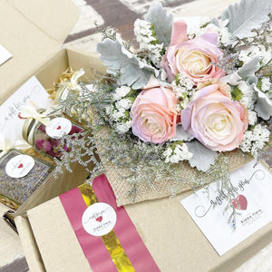 Premium Signature Bouquet To You (Pearl Roses Silver Leaf Design)