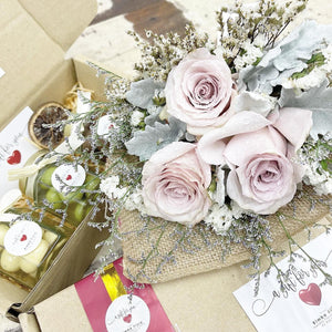 Exclusive Signature Bouquet To You (Quicksand Roses Silver Leaf Design)