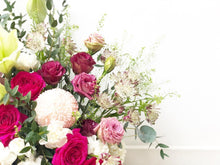 Load image into Gallery viewer, Flower Basket To You (Hydrangea, Roses, Ping Pong, Eustoma, Eucalytus)
