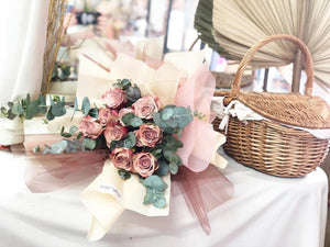 Prestige Bouquet To You (Cappuccino Roses & Eucalyptus Style Wrap )