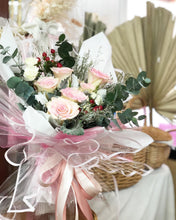 Load image into Gallery viewer, Prestige Bouquet To You  (Pink Kenya 2 Tone Roses Style Wrap Design )
