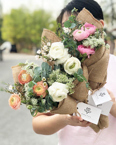 Exclusive Signature Bouquet To You (Ranunculus White Design)