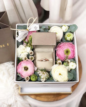 Load image into Gallery viewer, Flower Box With Gift ( Ranunculus Design)
