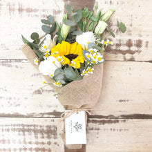 Load image into Gallery viewer, Premium Signature Bouquet To You (Sunflower Chamomile Design)
