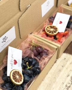 Fruity Gift Box To You (Black Grapes & Red Grapes)