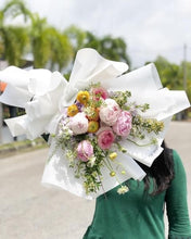 Load image into Gallery viewer, Prestige Bouquet To You (Ranunculus Orange White Wrap Bouquet To You)
