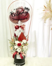 Load image into Gallery viewer, Everlasting Hot Air Baloon To You (Preserved Red Roses Flower + Cotton Flower)

