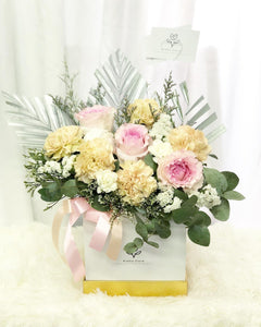 Flower Box To You  (Pink Roses & Cappuccino Carnation Design)
