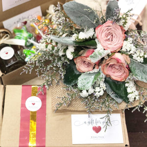 Premium Signature Bouquet To You (Cappuccino Roses Silver Leaf Design)