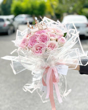 Load image into Gallery viewer, Prestige XL Bouquet To You (Round Ethiopian Pink White 33 Roses)
