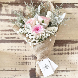 Premium Signature Bouquet To You (Dolce Summerhouse Roses Silver Leaf Design)