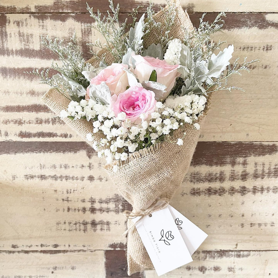 Premium Signature Bouquet To You (Dolce Summerhouse Roses Silver Leaf Design)