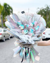 Load image into Gallery viewer, Prestige XXXL Bouquet To You ( Roses Marshmallow Design)
