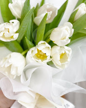 Load image into Gallery viewer, Prestige Bouquet To You (Tulip White Series White Wrap)
