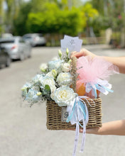 Load image into Gallery viewer, Premium Fruit Flower Basket To You (Blue White Design)
