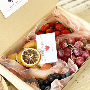 Fruity Gift Box To You ( Red Apples, Red Grapes, Blueberry, Strawberry)