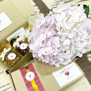 Exclusive Signature Bouquet To You (Hydrangea Purple Design)
