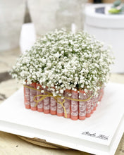 Load image into Gallery viewer, Cake Style Flower Money Box To You (Baby Breath Transparent Box Design)
