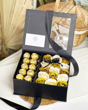 Load image into Gallery viewer, Everlasting Soap Flowers Box (Gold Champagne Feraro Rocher Giftbox)
