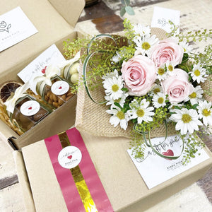 Premium Signature Bouquet To You (Pink Roses Thalapsi Design)